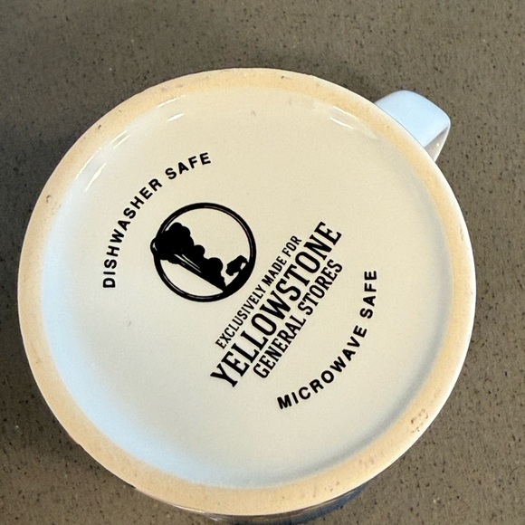 Yellowstone National Park Mug New in box - Picture 6 of 8